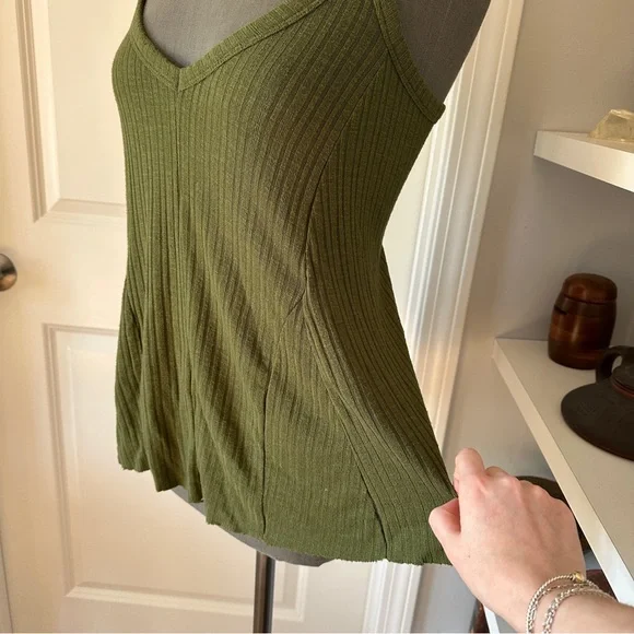 Earthbound Tank Top - Picture 4 of 4